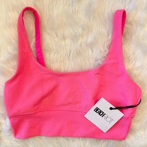 NWT Beach Riot athletic top L